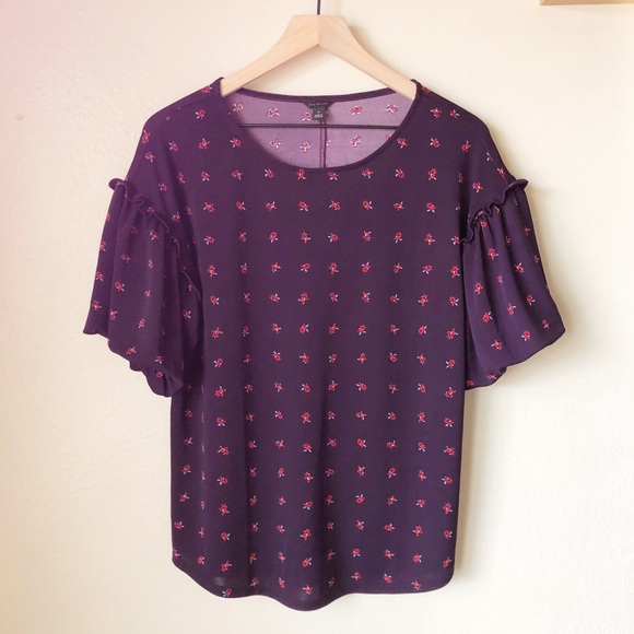 Ann Taylor Tops - 🔥Ann Taylor | Floral Ruffled blouse
